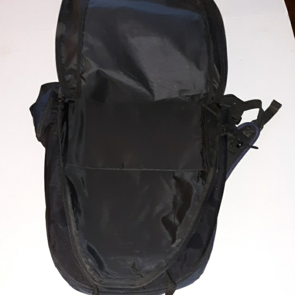 ⬇️$15 Tragus laptop backpack - Picture 5 of 8